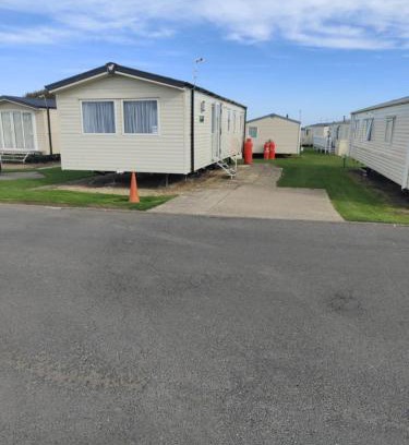 Whitley Bay Resort | 3 Bedroom Static Caravan, Sleeps 8, New 2025!