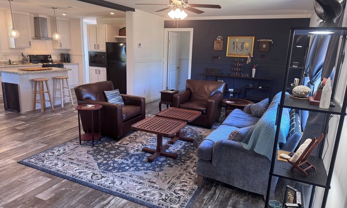 Cropwell House | 3 br 2 ba sleeps 6 near Lake Logan Martin