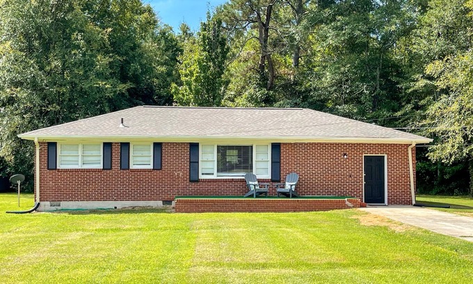 Mount Berry House | 3 BR Near Tennis Center~Golf~Berry~Shorter