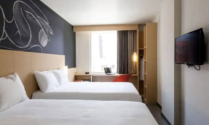 Colonia Centro Hotel | 3 Convenient Units! Parking Onsite, Steps from Art & History Museums