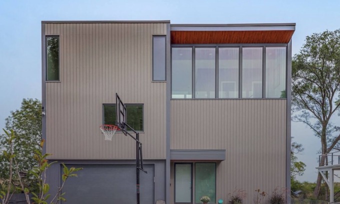 Miller Beach House | 3 levels Modern House with amazing view to the lake from balconies