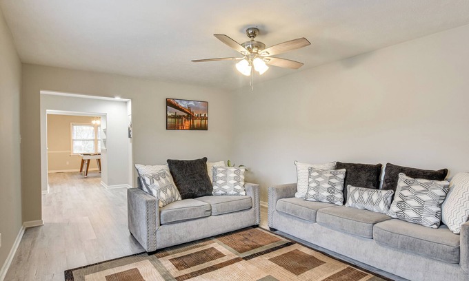 Terry Sanford House | 3 Mi to Dtwn Fayetteville: Home w/Pool Table