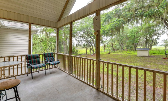 Beaufort House | 3 Mi to Historic Dtwn: Family Retreat in Beaufort!