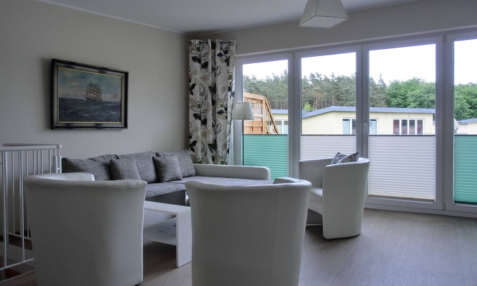 Gelbensande Apartment | 3-room apartment with 2 bedrooms for 6 people with WLAN