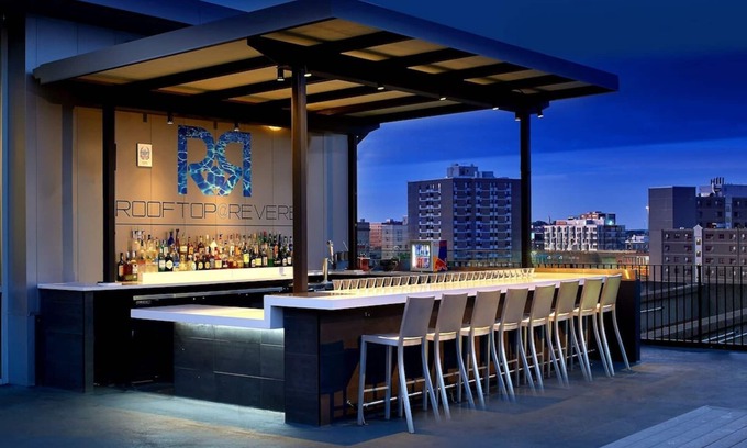 Bay Village Hotel | 3 Sophisticated Suites Perfect for a Relaxing Boston Stay - Walk to Attractions