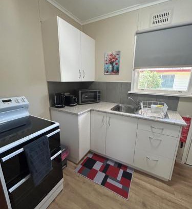 Canowindra Apartment | #3 Waddell Studio Apartment