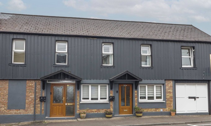 Ballycarry Cottage | 30 MAIN STREET, pet friendly, with a garden in Ballycarry