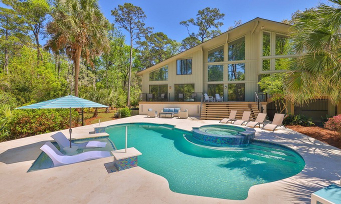 Sea Pines House | 30 Plantation Dr @ Sea Pines | Fantastic Pool & Spa | Golf, Pickleball & Tennis