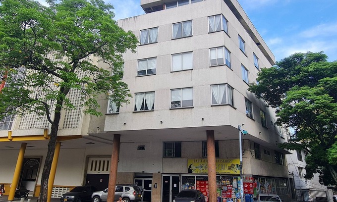 Cali Apartment | 302 Moderno Aparta-Suite en Versalles Tipo Loft - Cali Tower Suites & Lofts