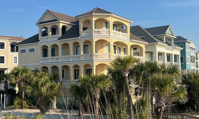Palmetto Dunes House | 31 Singleton Oceanfront, Views, Luxury Finishes, Free Golf, Pool, Pickleball Perks