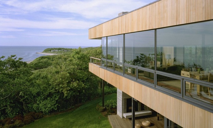 Montauk House | 35 Wills Point Road