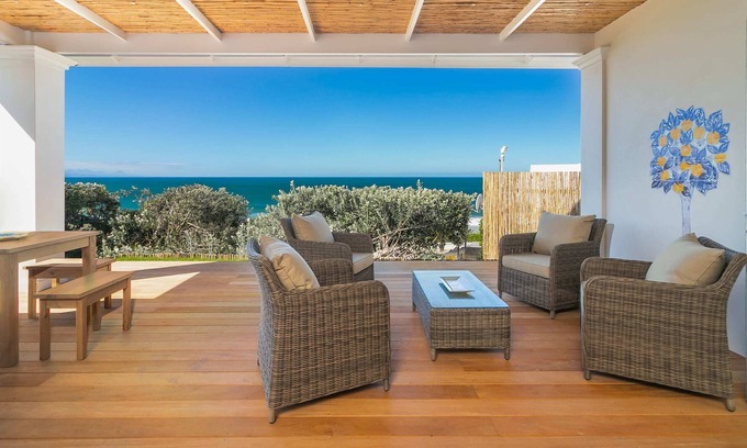 Robberg Beach House | 36 Beachy Head - Solar Power, Beachfront 2 Bd 2 Bt