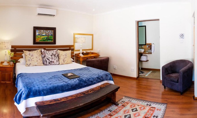 Baileys Muckleneuk House | 37 on Charles