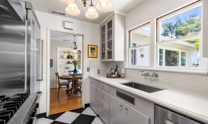 Hatton Fields House | 3967 Birdsong - Near Nature Preserve Walking Trail