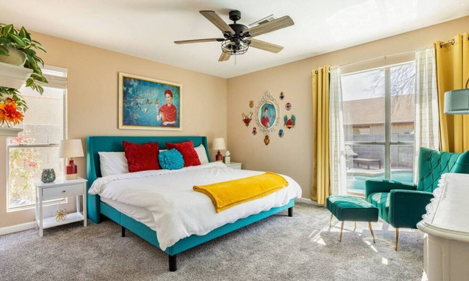 Glendale House | 3B w/pool for groups near stadium & entertainment