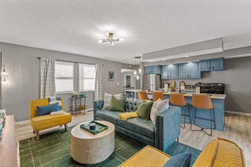 South Bend House | 3BD Family Retreat - 4 Mins to UND - Yard Games