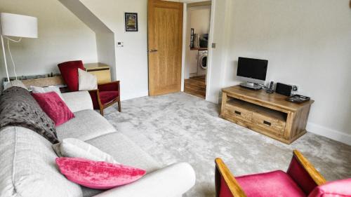 Barnetby House | 3BD Gem in the Heart of Barnetby Le Wold