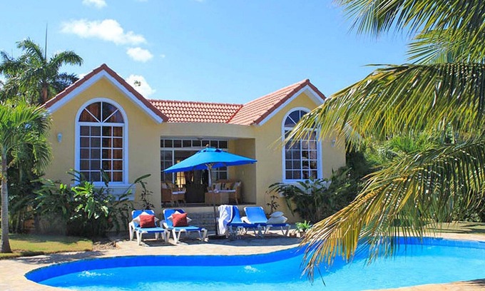 Urbanizacion Tavarez Villa | 3BD Villa with private pool, kids playground, tennis/basket courts, soccer field