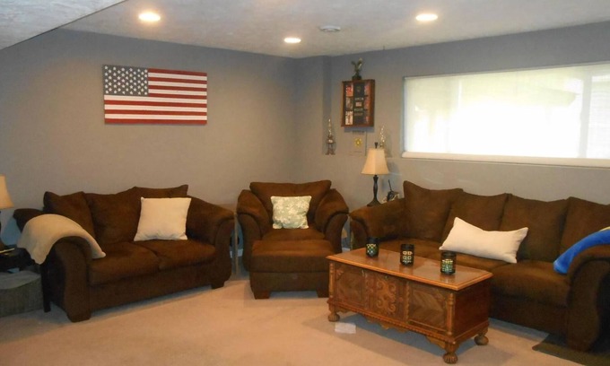 Sioux Falls House | 3Bed 2Bath Full Kitchen Family Neighborhood