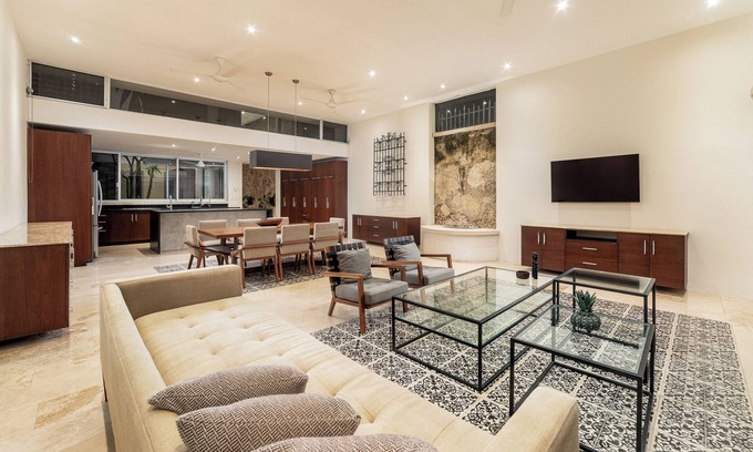 Zona Paseo Montejo House | 3Bedroom Oasis 2 blocks from Paseo Montejo