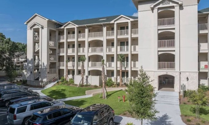 Hilton Head Island Condo | 3BR 2BA condo,Hilton Head Island, SC. June 27-July 7, 2025 - 3 nite min