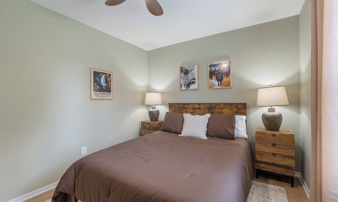 Austin House | 3BR 2BA Pet-Friendly + Family Ready - Near LRAFB, Highspeed WiFi