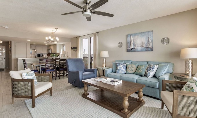 Orange Beach East Condo | 3BR Condo Beachfront Sleeps 10 Pool