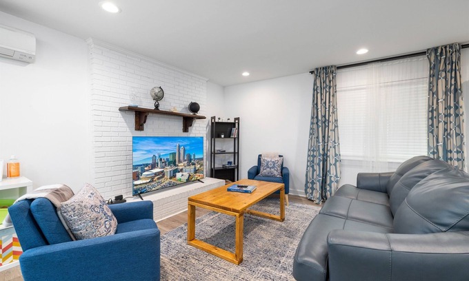 Matthews House | 3BR Matthews Home*EV Charger*Dog Friendly