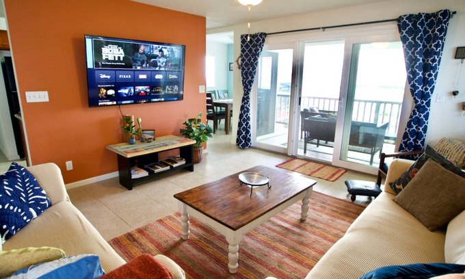 Foster Village House | 3br w/Gorgeous Pearl Harbor View- 30 days minimum