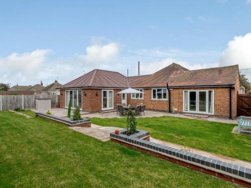 Chapel Saint Leonards House | 4 bed in Chapel St. Leonards 79324