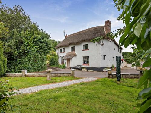 East Portlemouth House | 4 Bed in Dartmoor National Park 49535