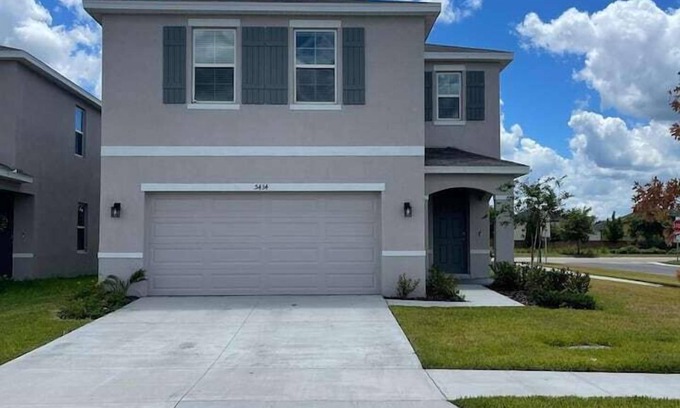 Wesley Chapel Apartment | 4 Bedroom 814974 by Houzlet