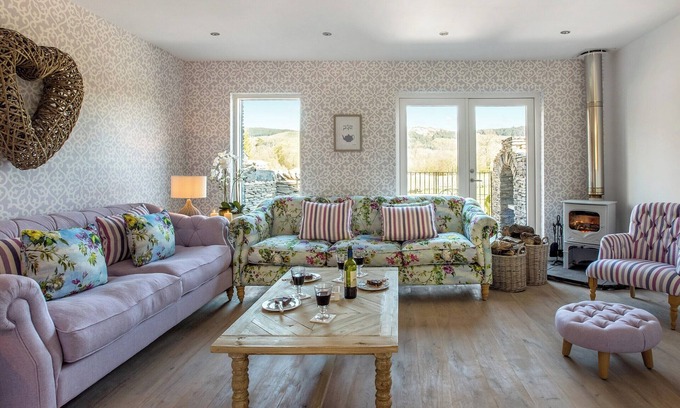 Newby Bridge Cottage | 4 bedroom accommodation in Newby Bridge, near Lowick