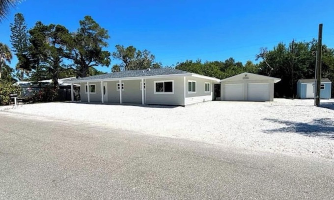 Whitney Beach House | 4-bedroom house on Longboat Key with beach only 150 yards away.