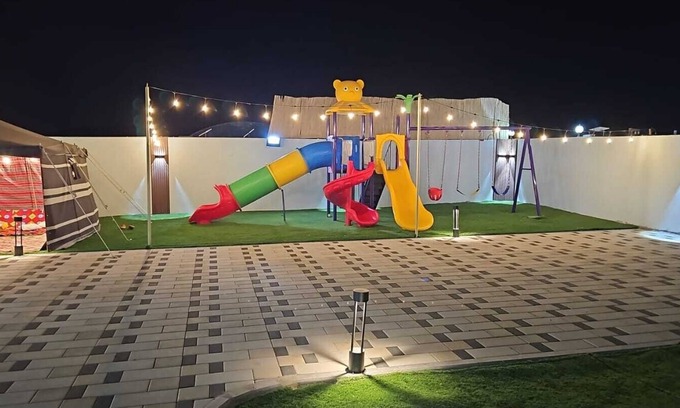 Ras Al Khaimah Resort | 4-bedroom resort in enchanting Kadrah with WiFi, AC