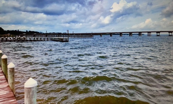 Lillian House | 4 Bedrooms Centered in a Fisherman's Paradise