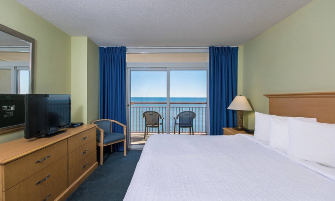 Myrtle Beach Hotel | 4 Elegant 2 Bedroom Units with Stunning Views & Balcony – Great for Families