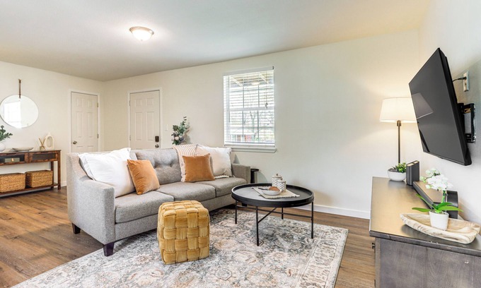 Fayetteville House | 4 Mi to Dtwn: Dog-Friendly Fayetteville Home