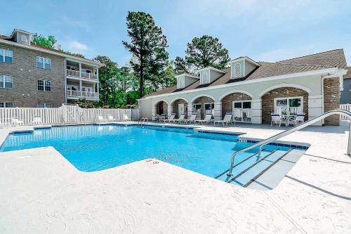 Sunset Beach Apartment | 4 Mi to Sunset Beach Resort-Style Family Condo