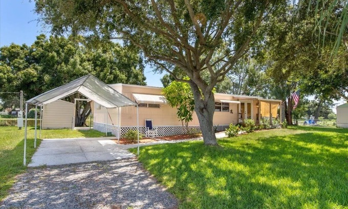 Taylor Creek House | 4 Oaks Oasis 2BR 2BA