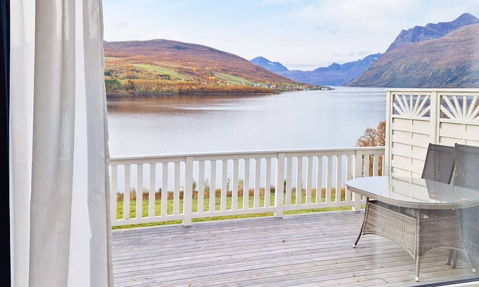 Lavangen Municipality Apartment | 4 person holiday home in Tennevoll