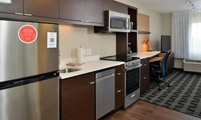 Morrisville Hotel | 4 Studio Units with Kitchen Near Umstead State Park & PNC Arena - Pet Friendly