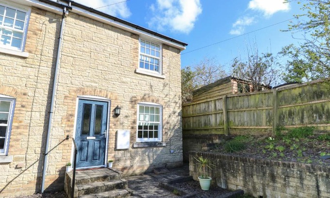 Brading House | 4 The Old Post Office Mews