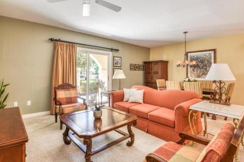St. Augustine House | 4106-1 Cozy Ground Floor 1 BR with fenced patio