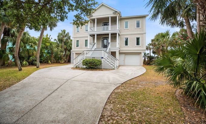 Saint Helena Island House | 412 Tarpon Blvd - New to VRBO! Resort Access Included!