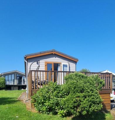 Rhyd-y-clafdy House | 42 pine lodge & sea views