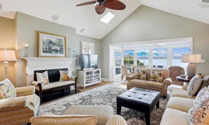 South Beach Villa | 43 Lands End - Can't Beat the Views from this Sunset Beach Cottage in Sea Pines!