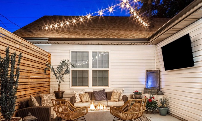 Charlotte House | 4B Luxury South End Property W Hot Tub