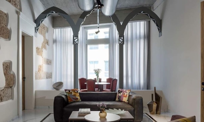 Gemmayzeh Apartment | 4BD apartment in Monot