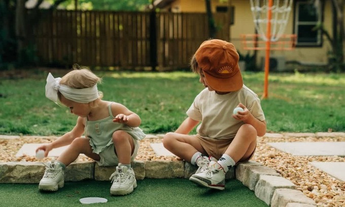 Duckpond House | 4BR Boho Oasis w/Mini Golf & Games!